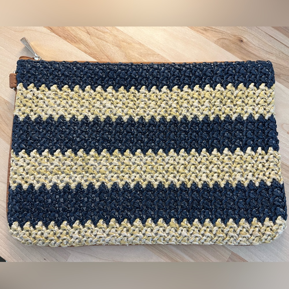 JEWEL by Thirty One Woven Clutch purse Blue/Tan Striped